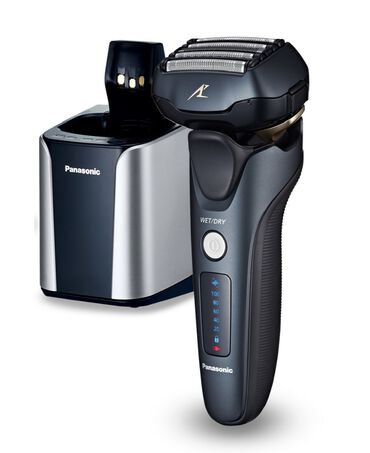 Multi-Flex 5-Blade Electric Shaver with Clean & Charge Station