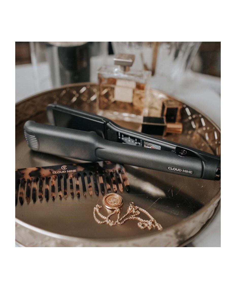 300 hair straightener top