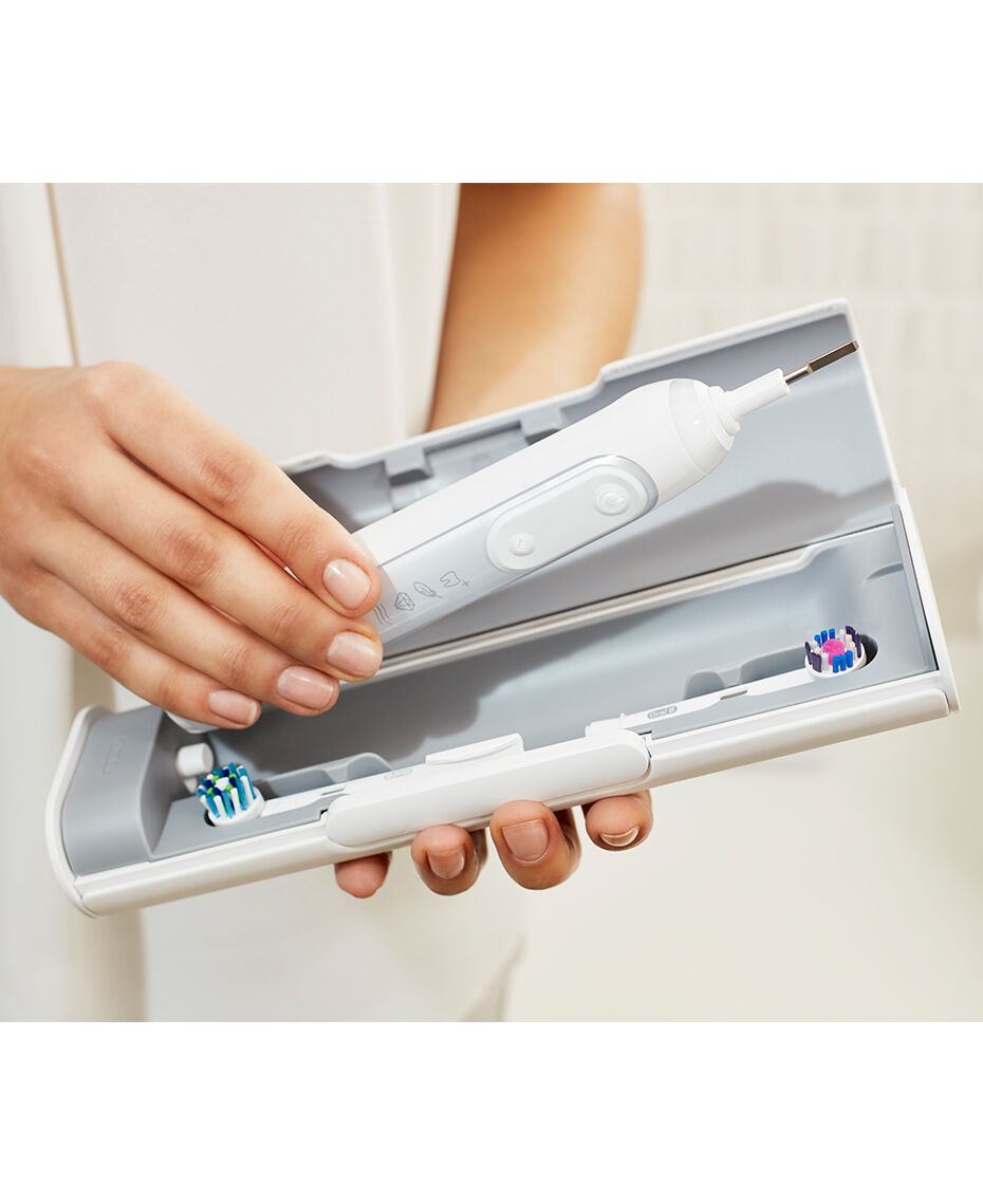 OralB OralB Genius 9000 White Electric Toothbrush incl. 3 Brush