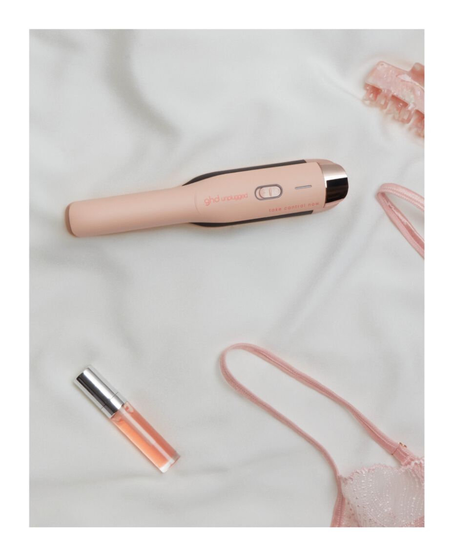 unplugged cordless hair straightener in pink peach limited edition